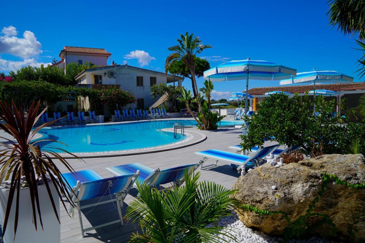 Hotel Residence Le Playe Santa Domenica Talao Exterior foto